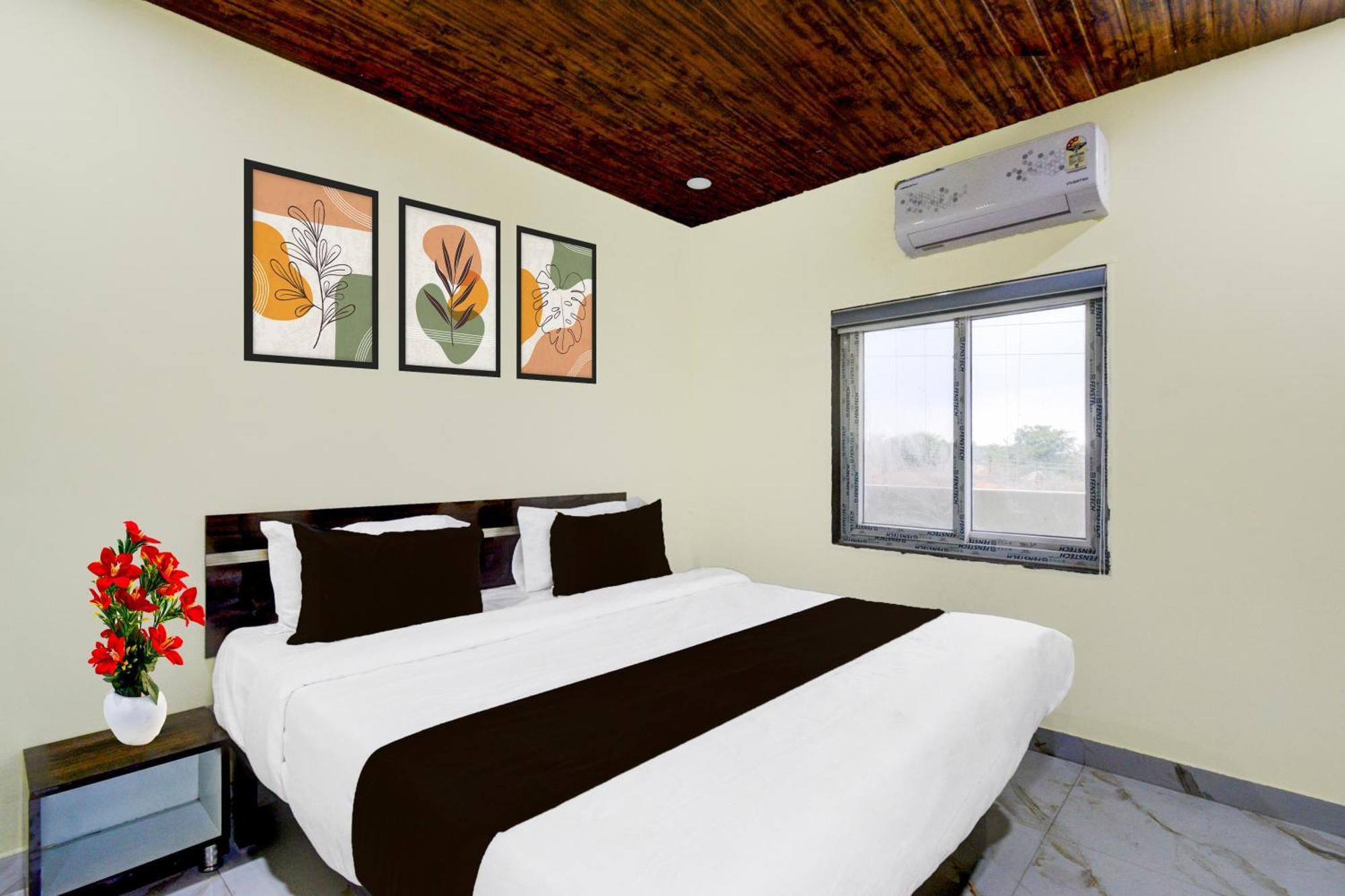 Super Collection O Srisailam Highway Hotel Shamshabad Buitenkant foto